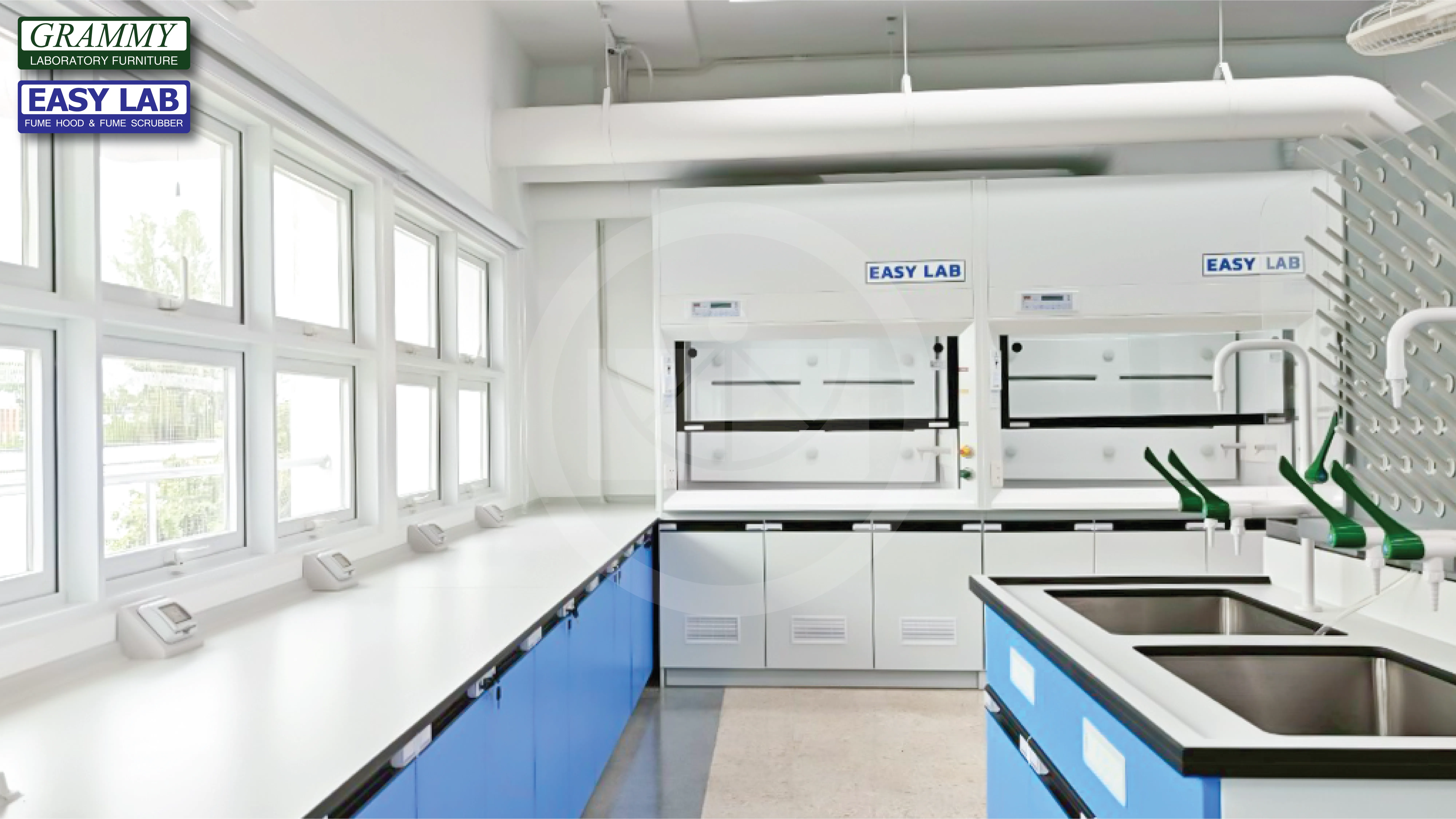 ติดตั้งโต๊ะปฏิบัติการ GRAMMY & ตู้ดูดควัน EASY LAB