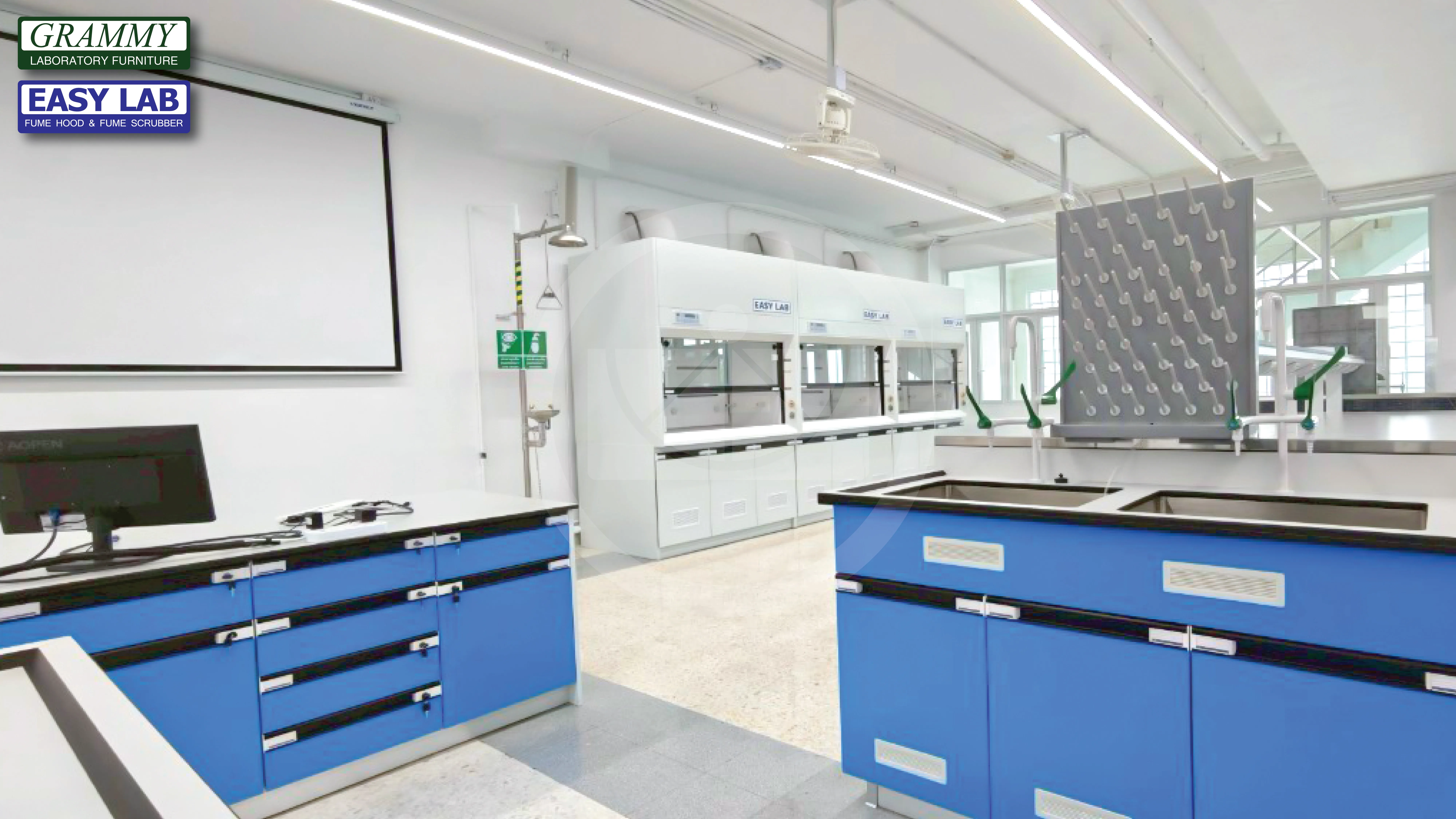 ติดตั้งโต๊ะปฏิบัติการ GRAMMY & ตู้ดูดควัน EASY LAB